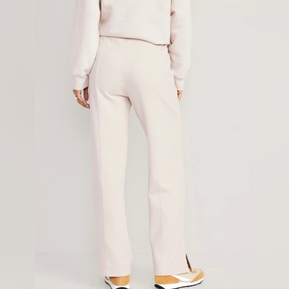 NWT! Women’s High-Waisted Dynamic Fleece Wide-Leg Trouser Pants 💙 - Picture 3 of 8